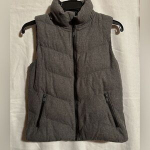 GAP grey wool winter vest